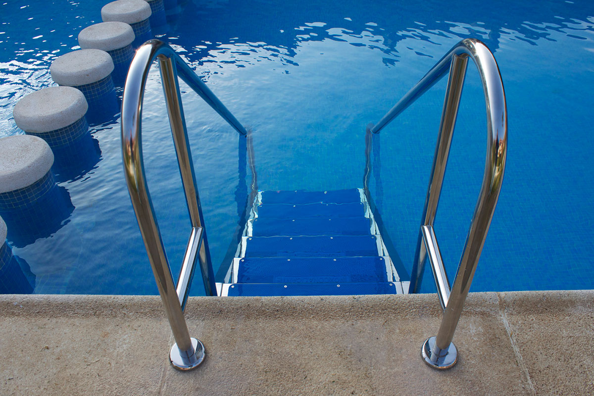 escaleras-para-piscinas-en-matar-barcelona